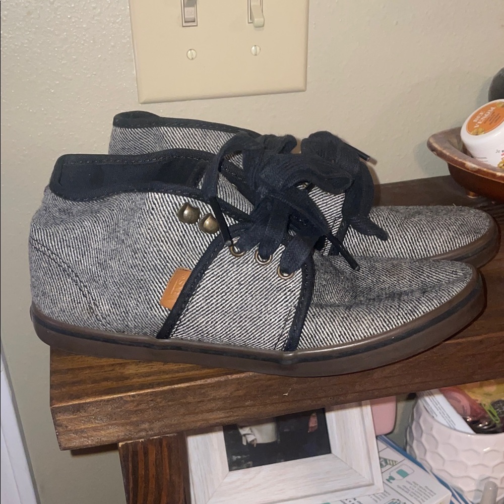 Black and Gray Vans Chukka Mid Top Sneaker